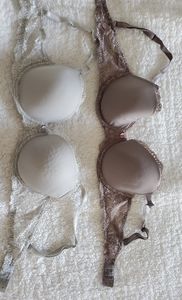 2 Victoria's Secret Angel Demi lined 34D